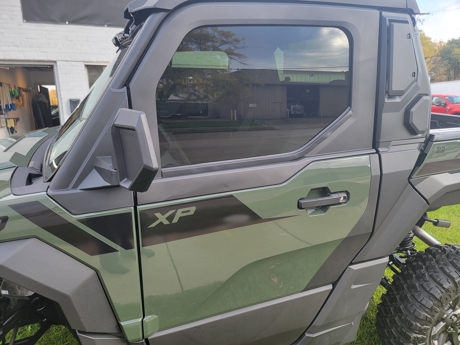 Polaris Xpedition XP tint — rear window detail shot